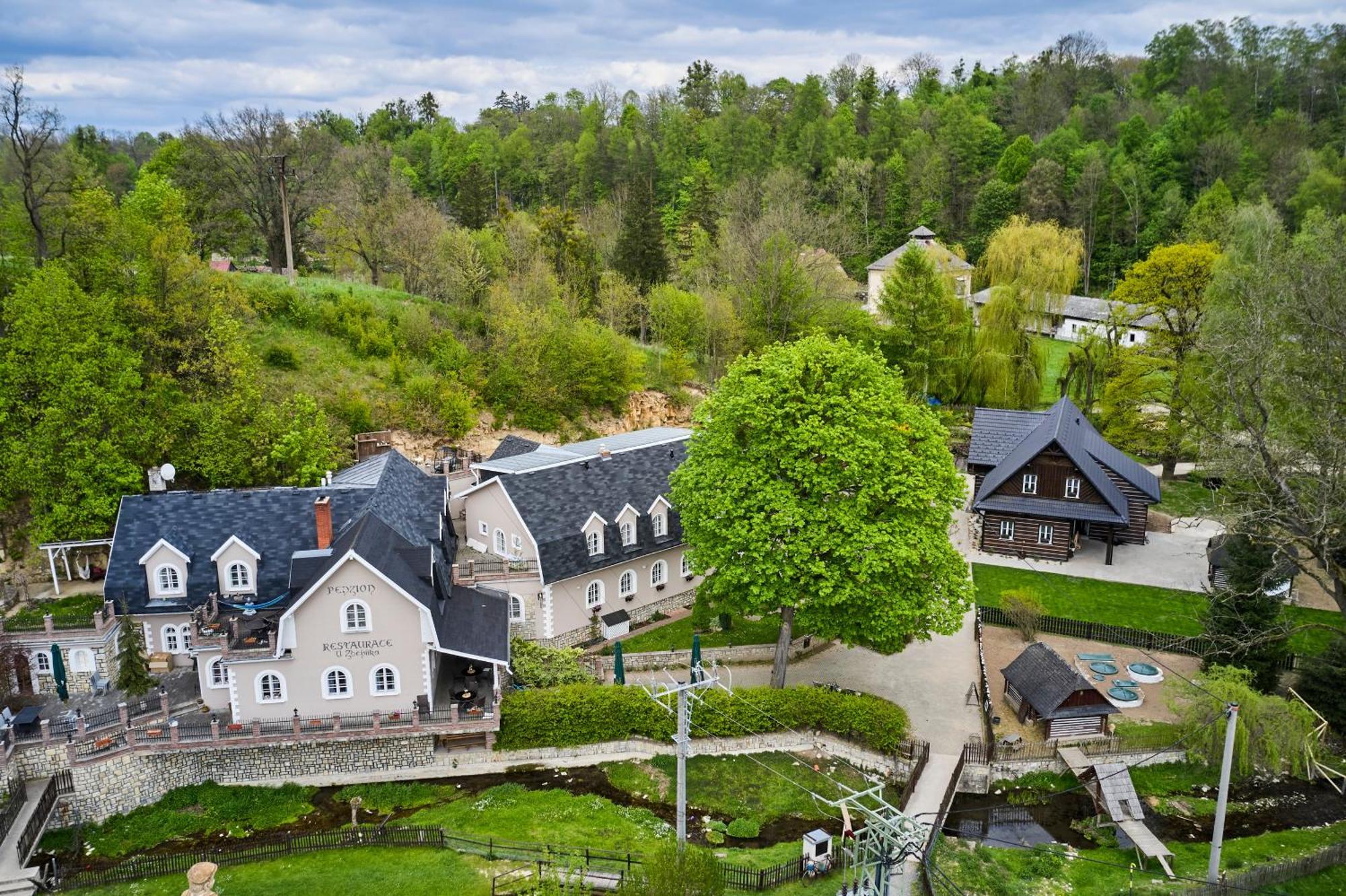 Penzion U Zbehlika Svitavy Ngoại thất bức ảnh